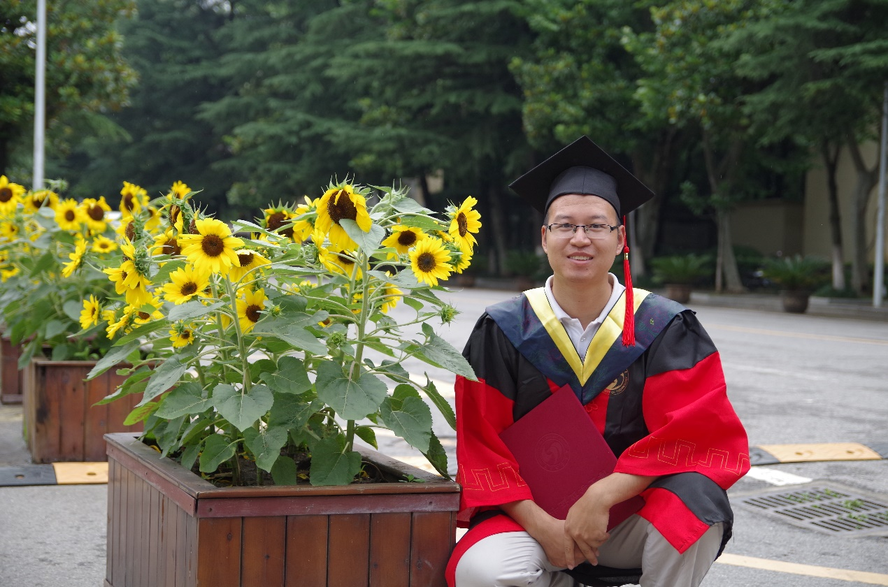 杨刚